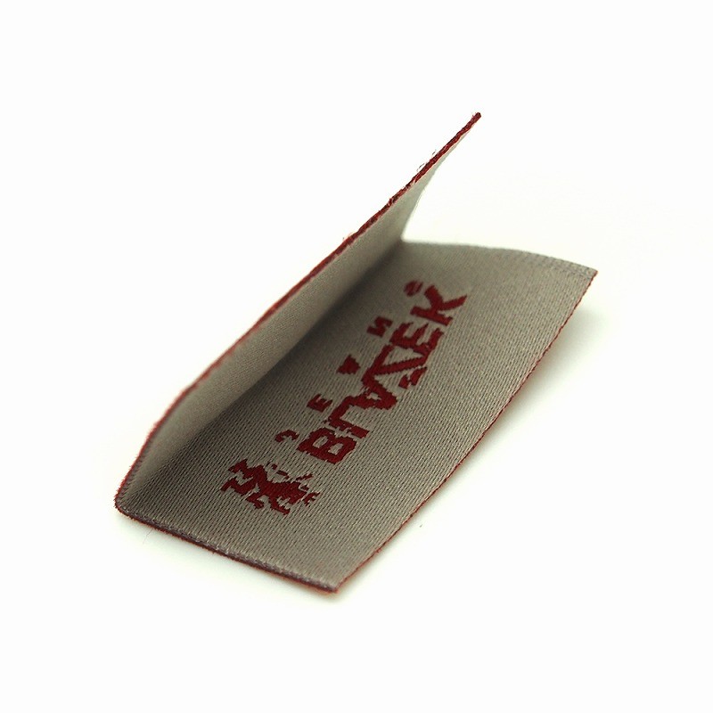 怎么控制織嘜布標的品質？
