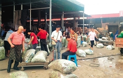 香港上市公司陰陽合同收購武漢農(nóng)貿(mào)市場(chǎng)_湖北頻道_鳳凰網(wǎng)